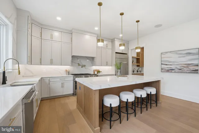 $2,250,000 | 7228 Allan Avenue, Falls Church, VA 22046