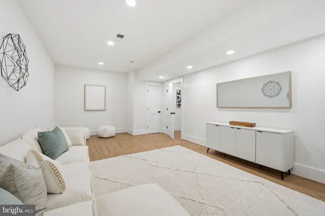 $2,250,000 | 7228 Allan Avenue, Falls Church, VA 22046