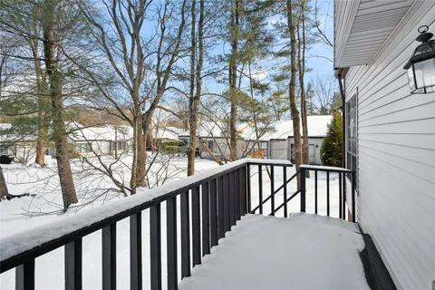 $1,650,000 | 97 Crows Nest, Manhasset, NY 11030