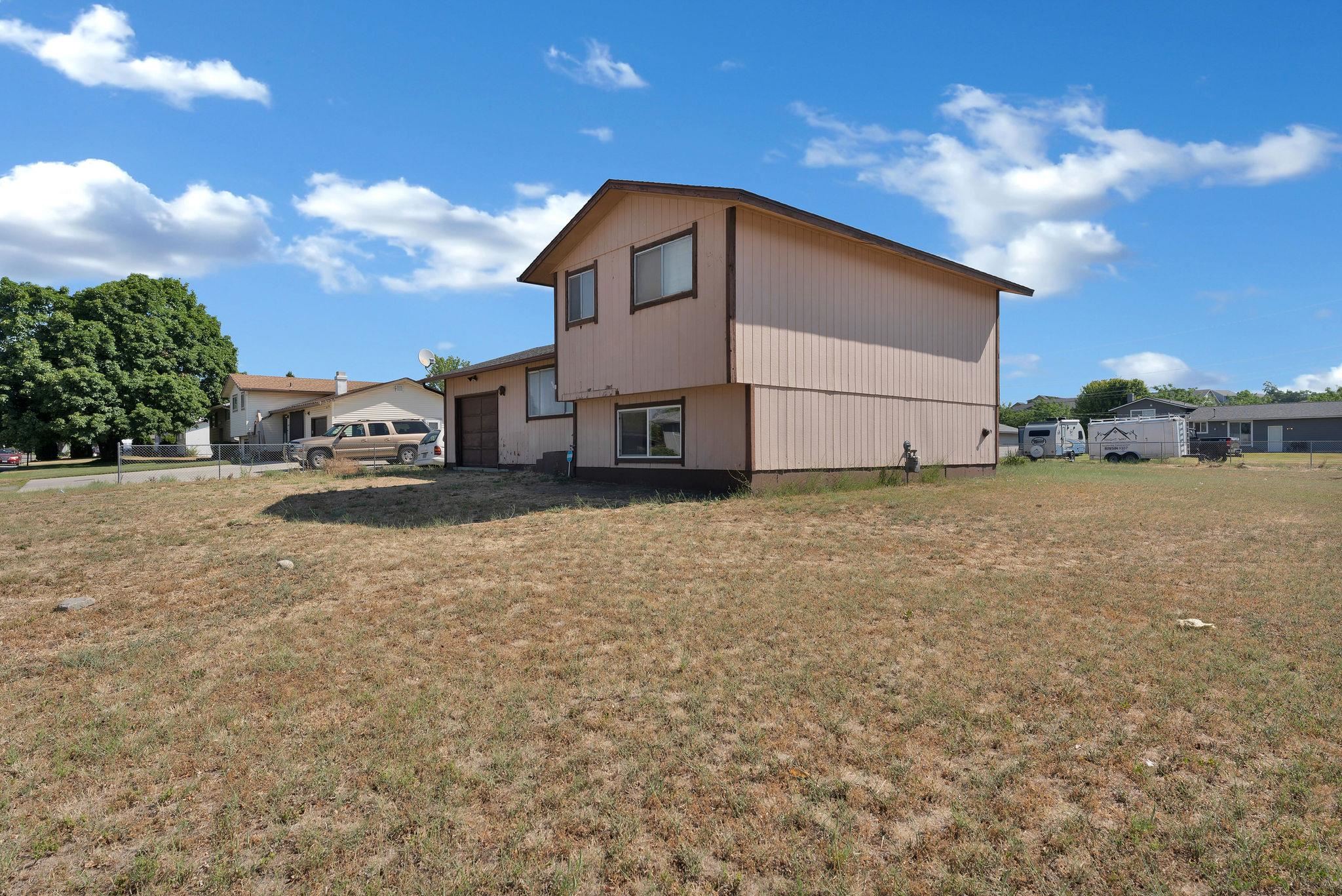 2604 North Woodward Road Spokane Valley, WA 99206 - Photo 2 of 24 Gallery Image 2