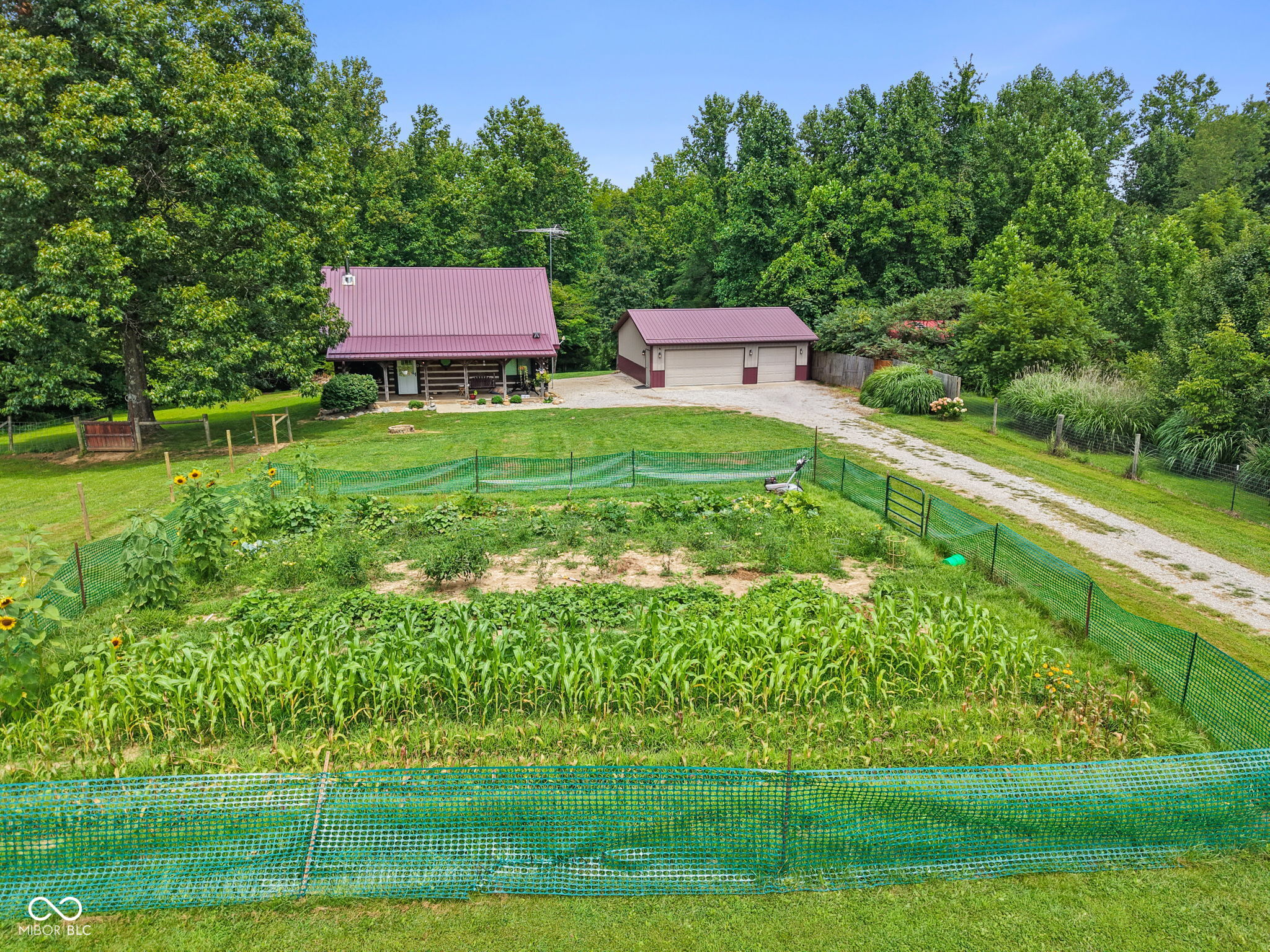 8940 West Georgetown Road Columbus, IN 47201 - Photo 2 of 40 Gallery Image 2