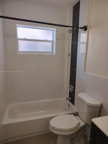 $1,700 | 521 Northeast 62nd Street, Unit 4, Miami, FL 33138