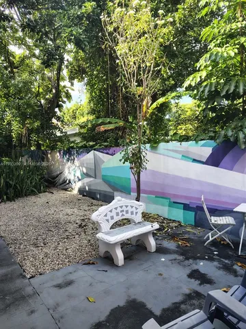 $1,700 | 521 Northeast 62nd Street, Unit 4, Miami, FL 33138