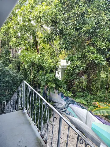 $1,700 | 521 Northeast 62nd Street, Unit 4, Miami, FL 33138