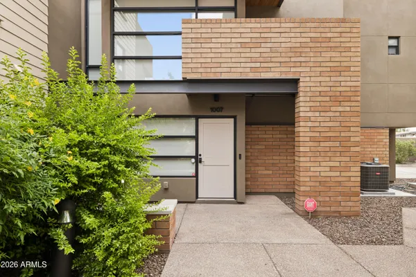 $550,000 | 1300 West 5th Street, Unit 1007, Tempe, AZ 85281