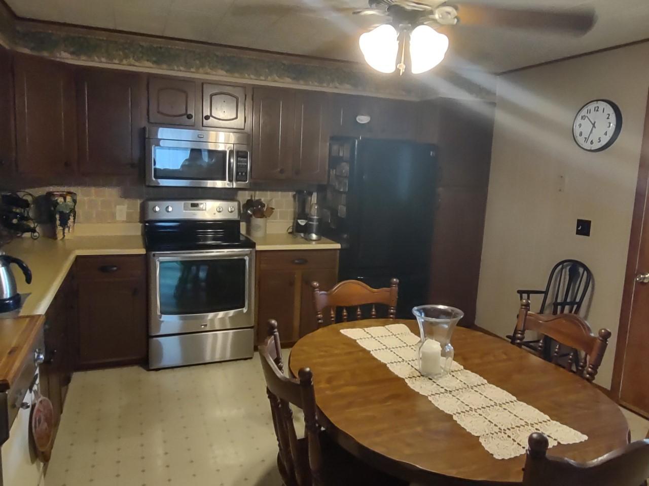 426 North Stevens Street Rhinelander, WI 54501 - Photo 6 of 17 Gallery Image 6