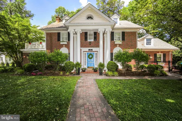 $1,240,000 | 15 Crest Lane, Swarthmore, PA 19081