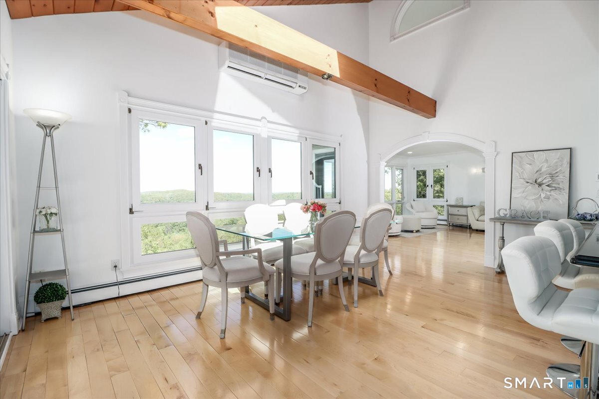 10 Hillcrest Court Ridgefield, CT 06877 - Photo 13 of 40 Dining Room