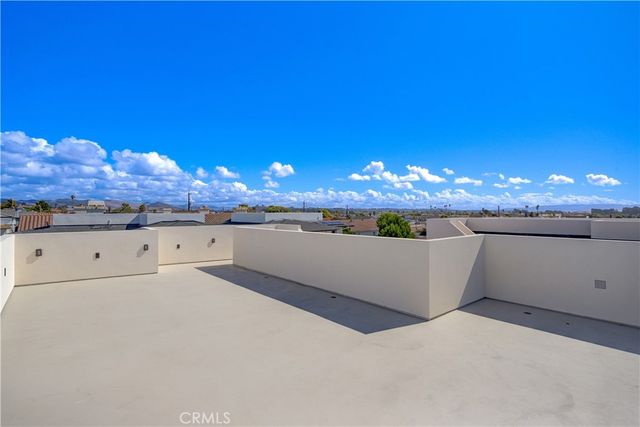 $1,299,000 | 256 North 7th Street, Grover Beach, CA 93433