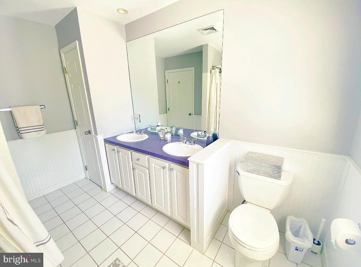 109 Barren Road Newtown Square, PA 19073 - Photo 29 of 52 Master Bathroom
