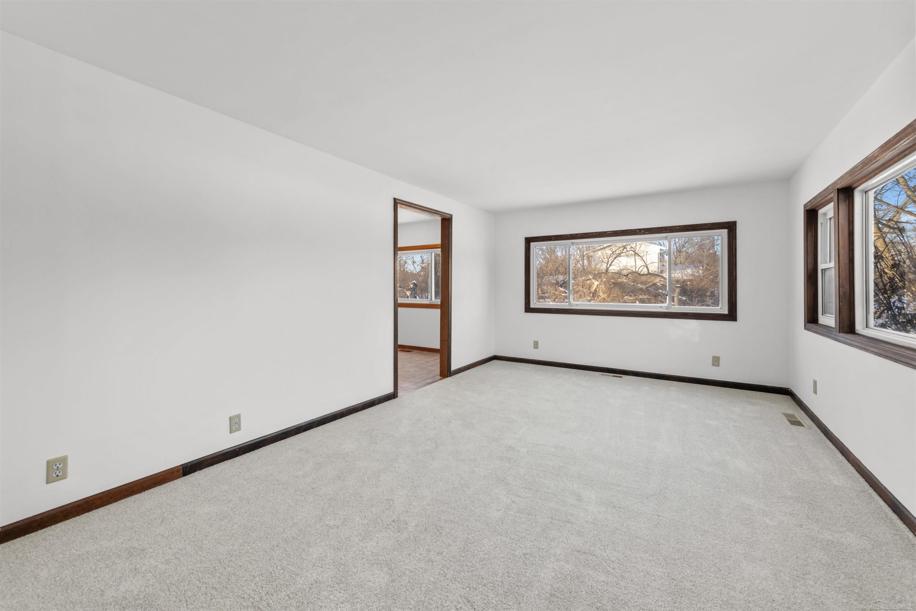 69455 Hicks Road Armada, MI 48005 - Photo 16 of 48