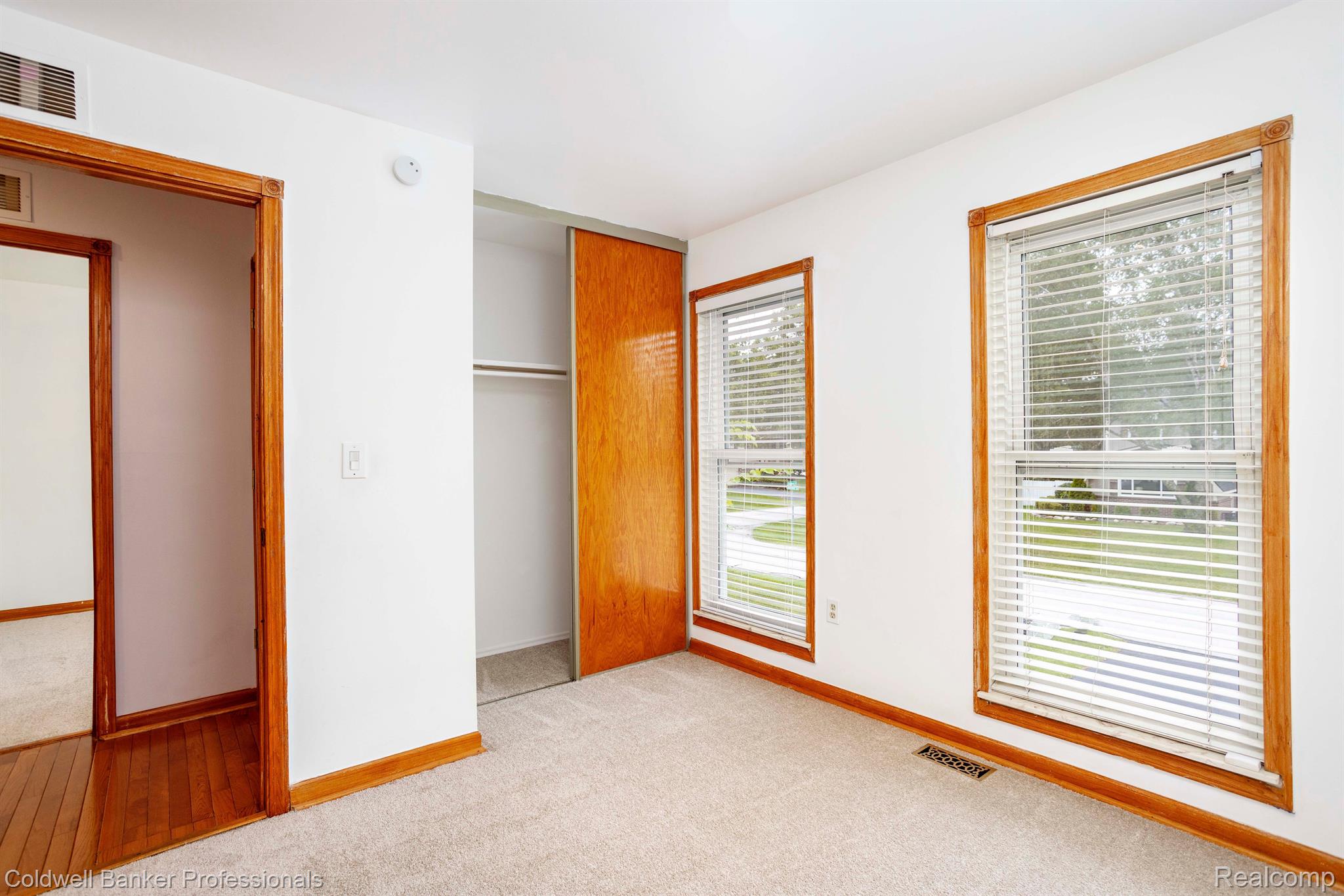 22512 Sheridan Road Novi, MI 48375 - Photo 19 of 37 Bedroom @