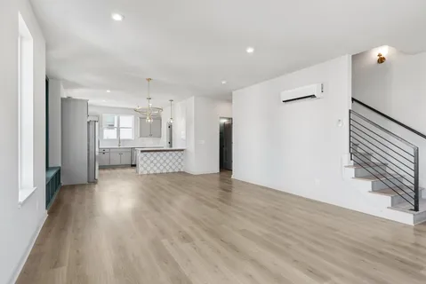 $525,000 | 354 East Village Lane, Nashville, TN 37216