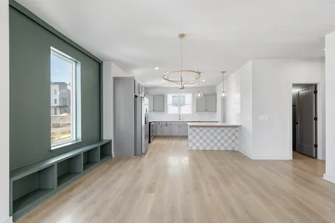 $525,000 | 354 East Village Lane, Nashville, TN 37216