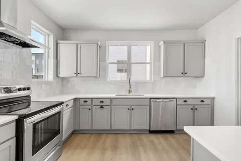 $525,000 | 354 East Village Lane, Nashville, TN 37216