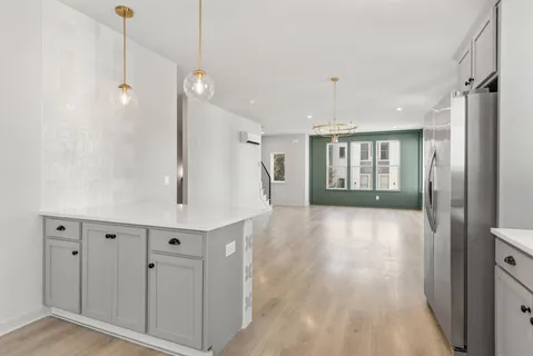 $525,000 | 354 East Village Lane, Nashville, TN 37216