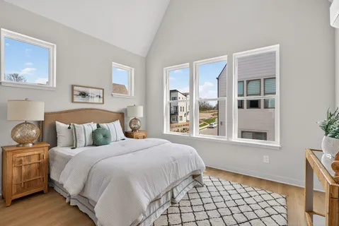 $499,900 | 354 East Village Lane, Nashville, TN 37216