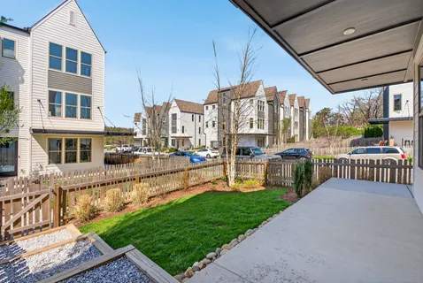 $499,900 | 354 East Village Lane, Nashville, TN 37216