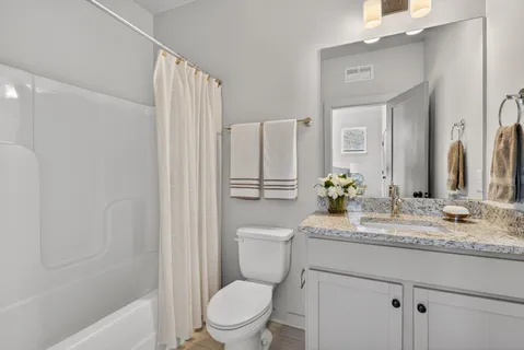 $499,900 | 354 East Village Lane, Nashville, TN 37216