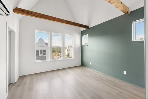 $525,000 | 354 East Village Lane, Nashville, TN 37216