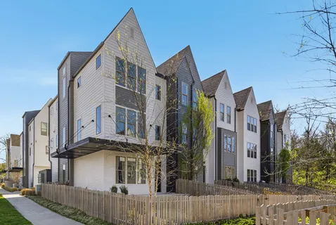 $499,900 | 354 East Village Lane, Nashville, TN 37216