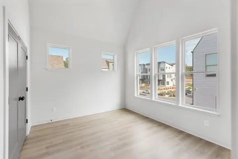 $525,000 | 354 East Village Lane, Nashville, TN 37216