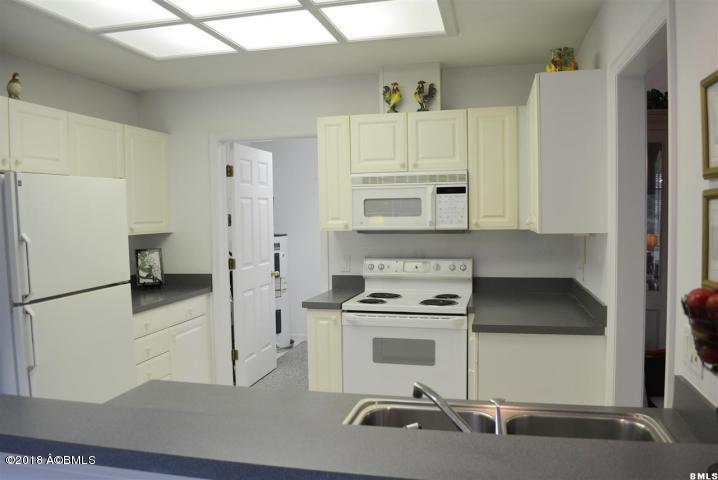 742 North Reeve Road St. Helena Island, SC 29920 - Photo 3 of 20 Kitchen