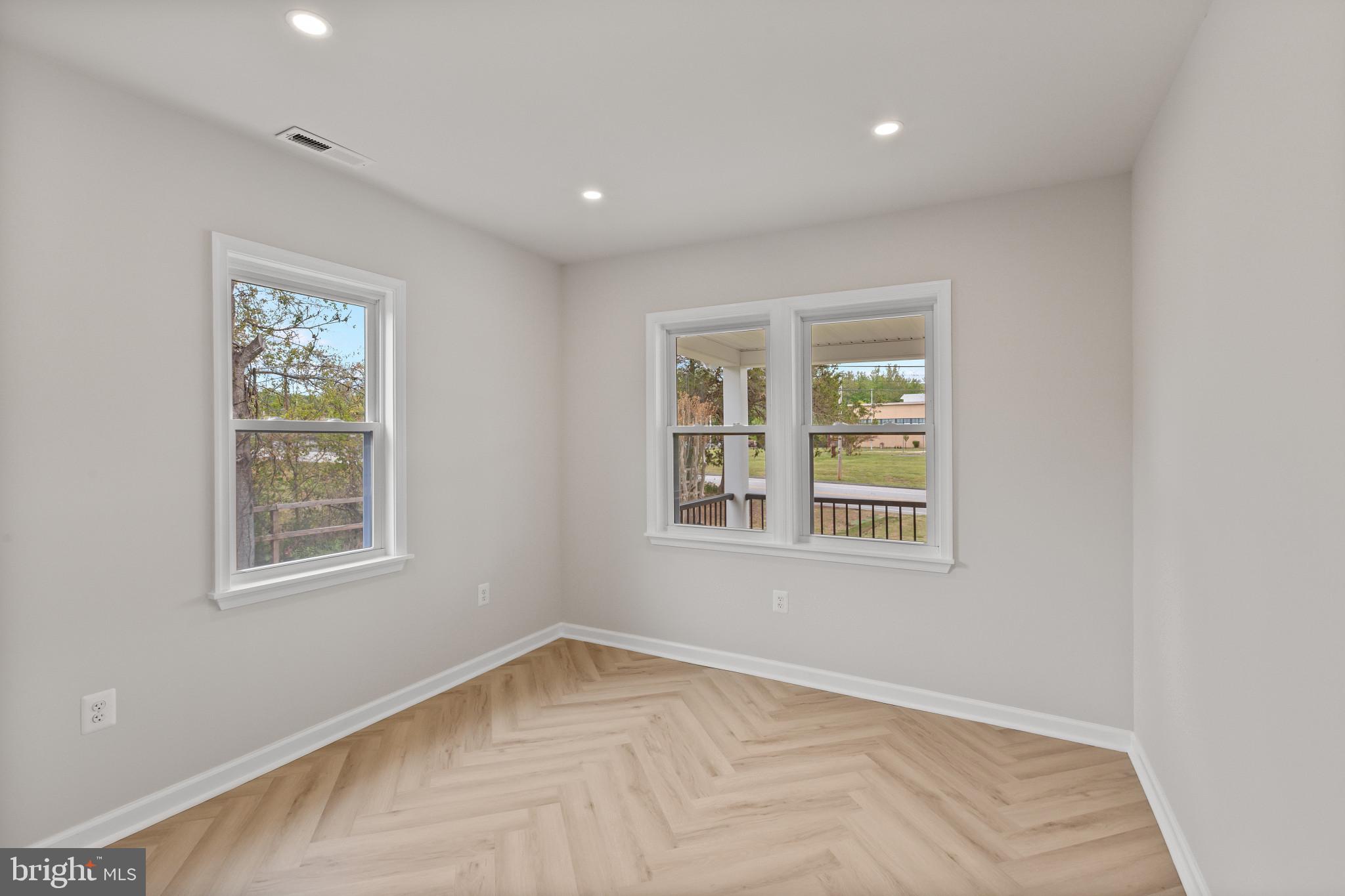 7815 Croom Road Upper Marlboro, MD 20772 - Photo 16 of 42 main level br #1