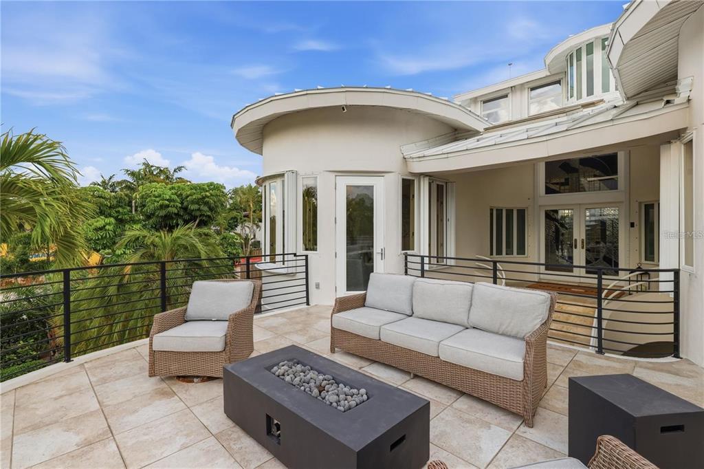 4034 Roberts Point Road Sarasota, FL 34242 - Photo 29 of 98 Gallery Image 29