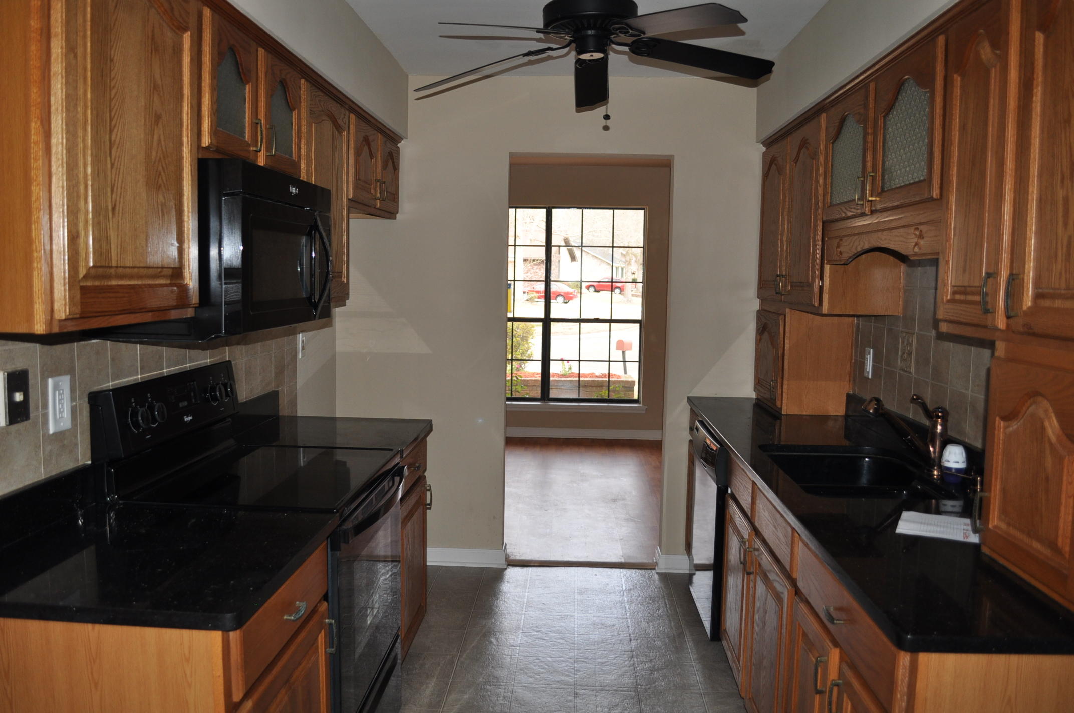 1011 Highland Pines Road Ladson, SC 29456 - Photo 3 of 10 Kitchen