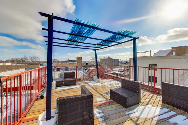 $1,650 | 4017 North Troy Street, Unit 2W, Chicago, IL 60618