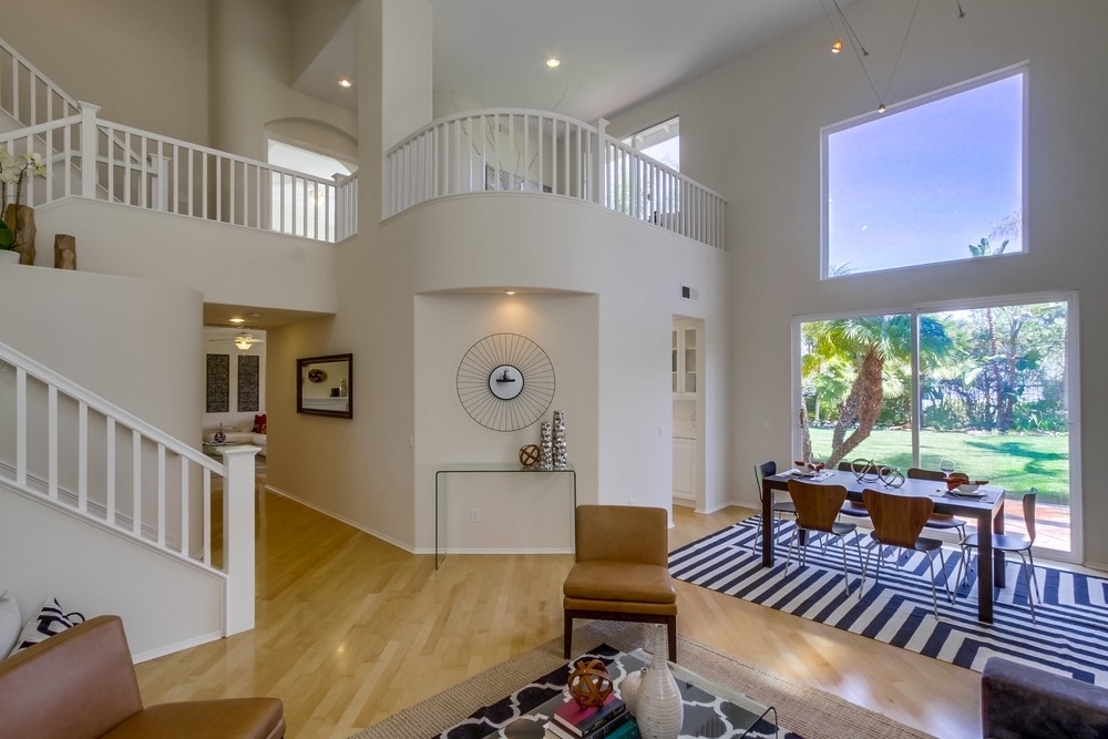 2727 Carriagedale Row La Jolla, CA 92037 - Photo 4 of 25