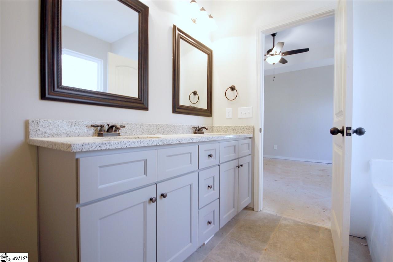 207 Magnolia Lane Pendleton, SC 29670 - Photo 14 of 35
