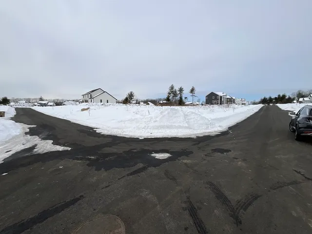 $225,000 | Lot 88 Turning Leaf/equinox Pass, Ludlow, MA 01056