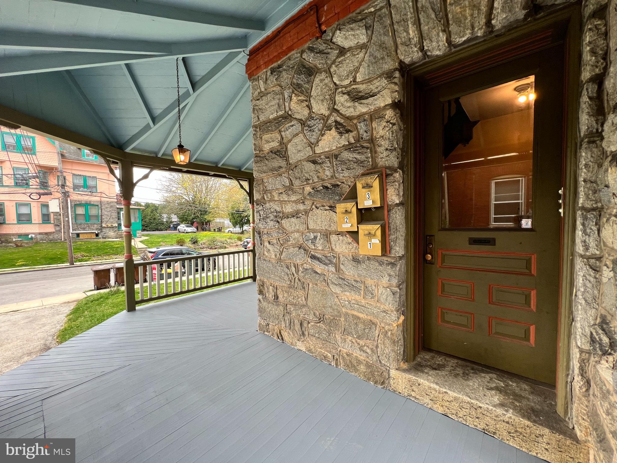 75 West Lacrosse Avenue Lansdowne, PA 19050 - Photo 2 of 16