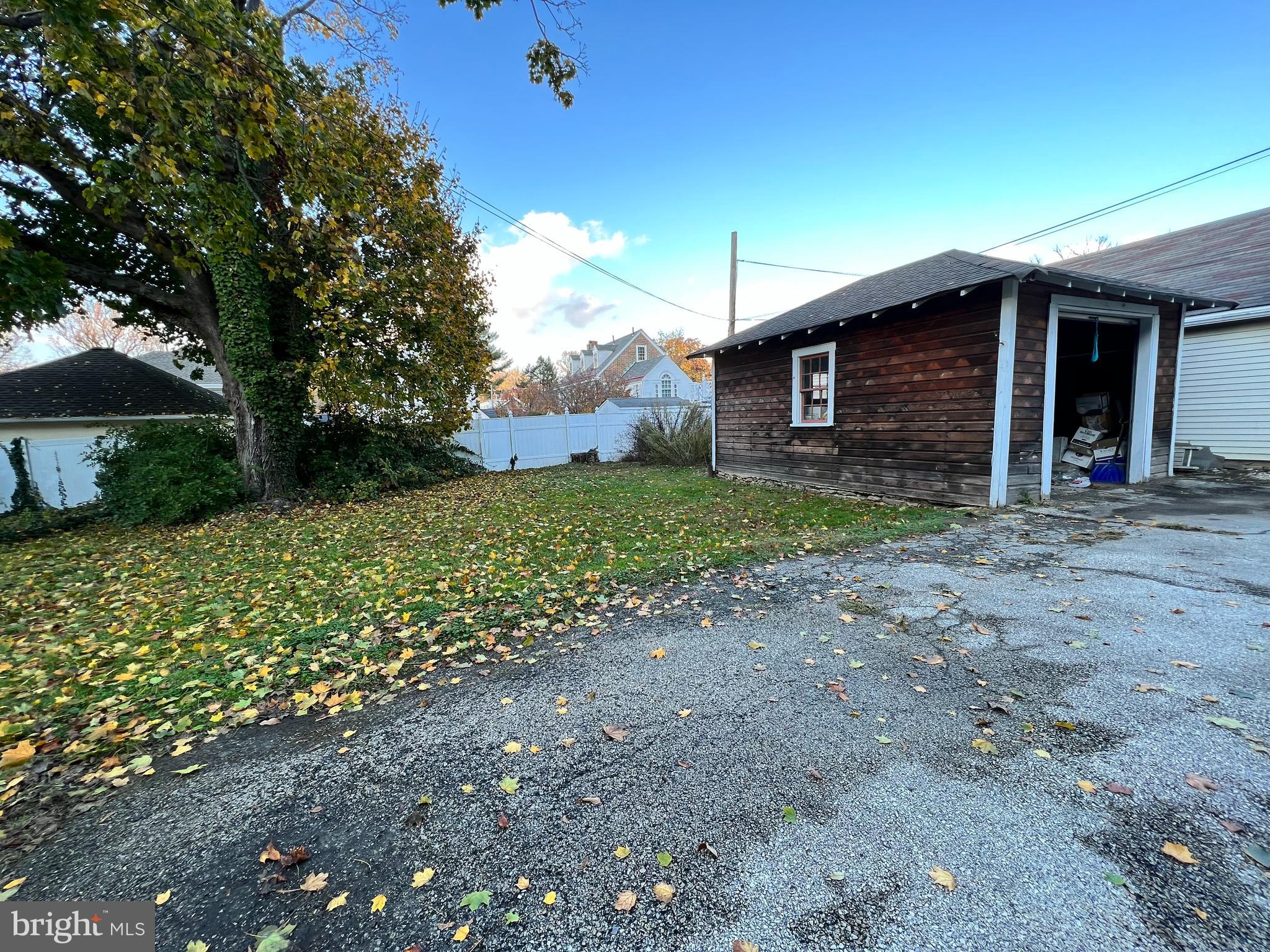 75 West Lacrosse Avenue Lansdowne, PA 19050 - Photo 4 of 16