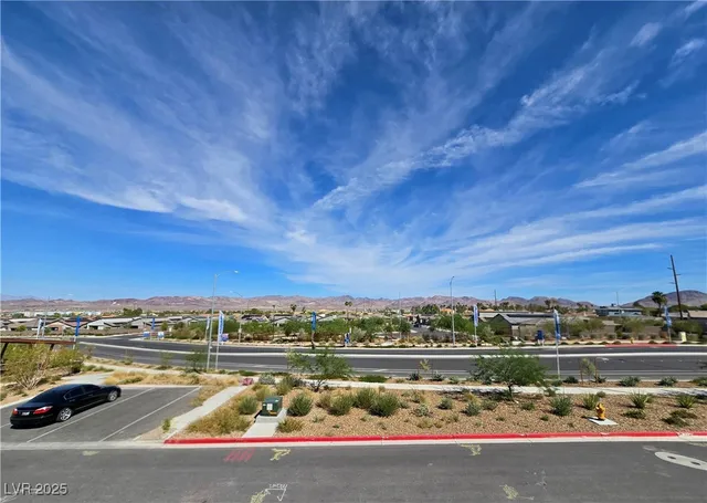 $2,200 | 375 Powell Crest Drive, Henderson, NV 89015