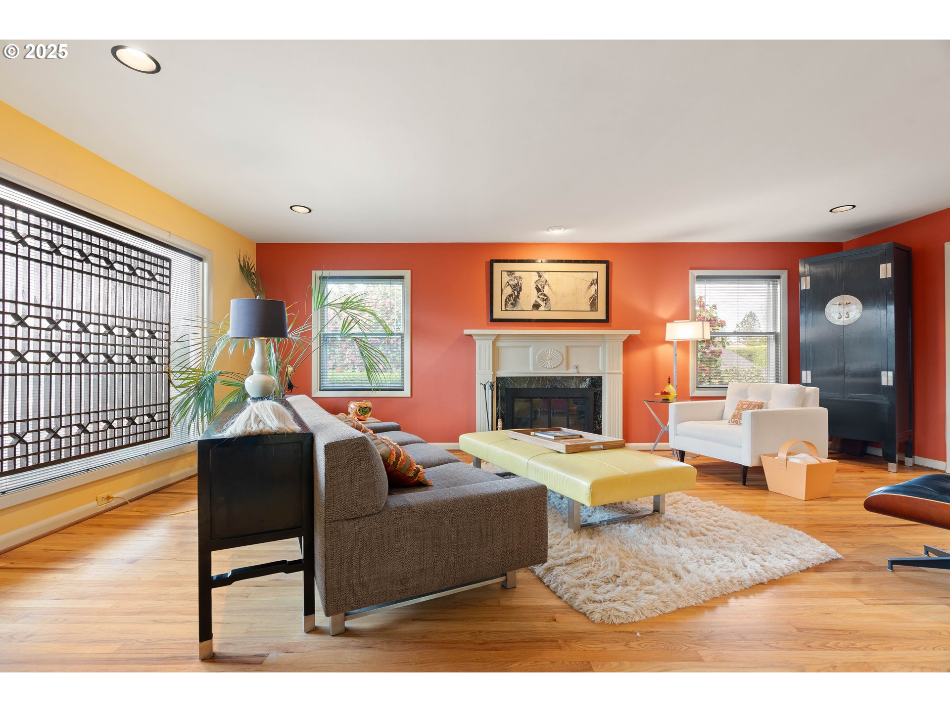 2935 Southwest Hamilton Street Portland, OR 97239 - Photo 6 of 38