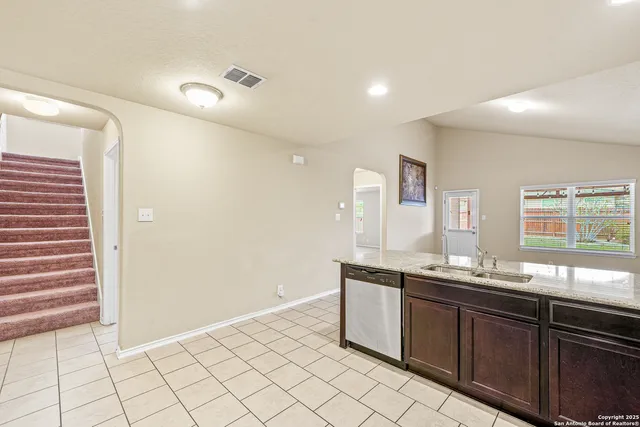 $2,200 | 14051 Cremello Falls, San Antonio, TX 78254