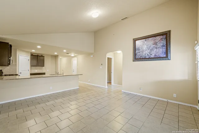 $2,200 | 14051 Cremello Falls, San Antonio, TX 78254