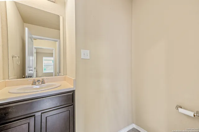 $2,200 | 14051 Cremello Falls, San Antonio, TX 78254