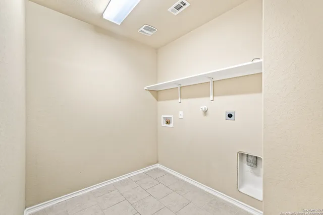 $2,200 | 14051 Cremello Falls, San Antonio, TX 78254