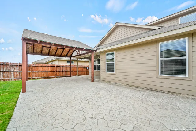 $2,200 | 14051 Cremello Falls, San Antonio, TX 78254