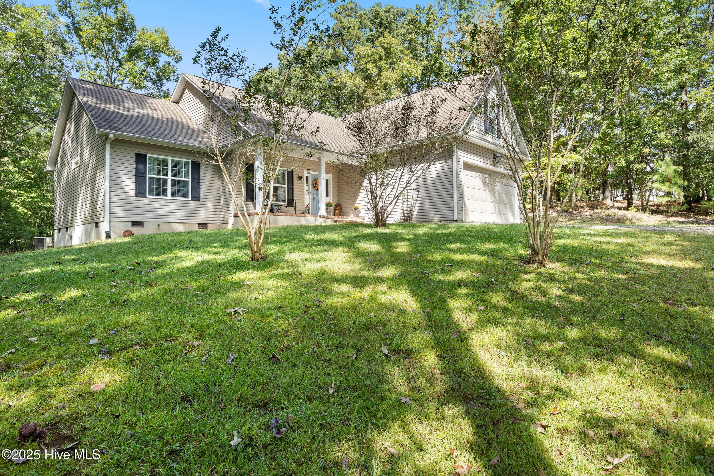 223 Palomino Road Carthage, NC 28327 - Photo 3 of 34 EXTERIOR FRONT