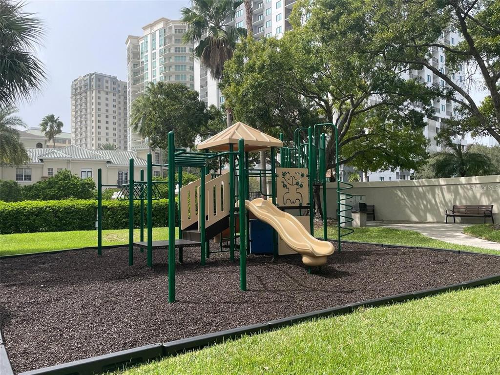 845 Normandy Trace Road Tampa, FL 33602 - Photo 30 of 53