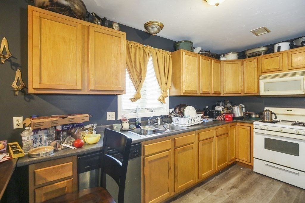 45-47 Steele Street Worcester, MA 01607 - Photo 32 of 39 Gallery Image 32