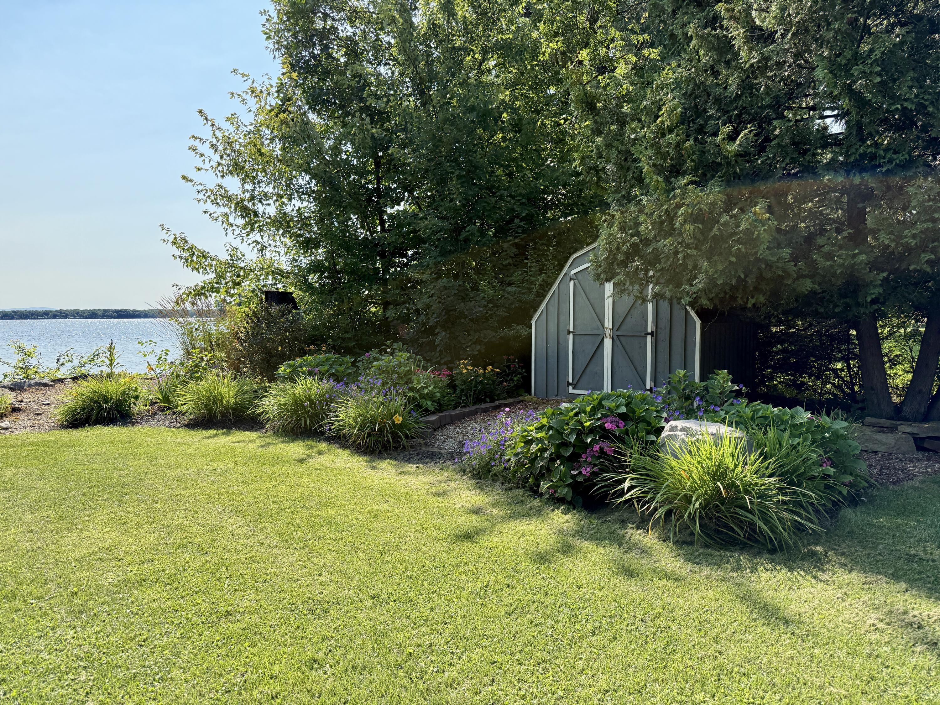 44 Bain Way Chazy, NY 12921 - Photo 4 of 100 Gallery Image 4