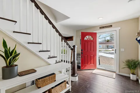 $799,990 | 1 Central Avenue, Amityville, NY 11701