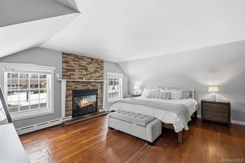 $799,990 | 1 Central Avenue, Amityville, NY 11701