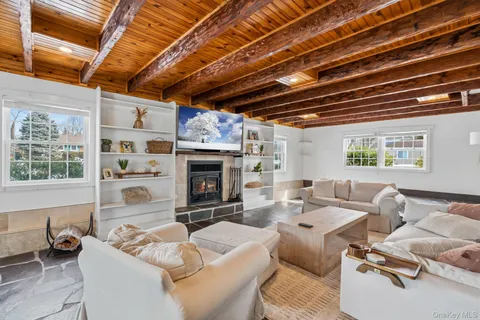 $799,990 | 1 Central Avenue, Amityville, NY 11701